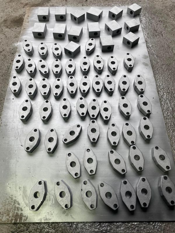 gia công và khoan lỗ chính xác