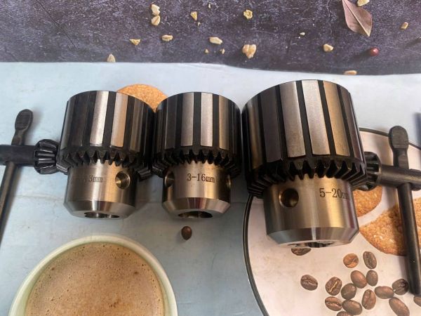 đầu kẹp mũi khoan 3 chấu