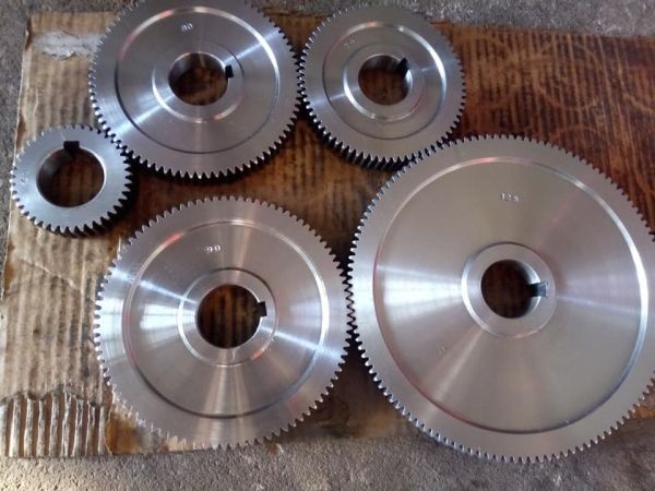 gia công bánh răng trụ thẳng