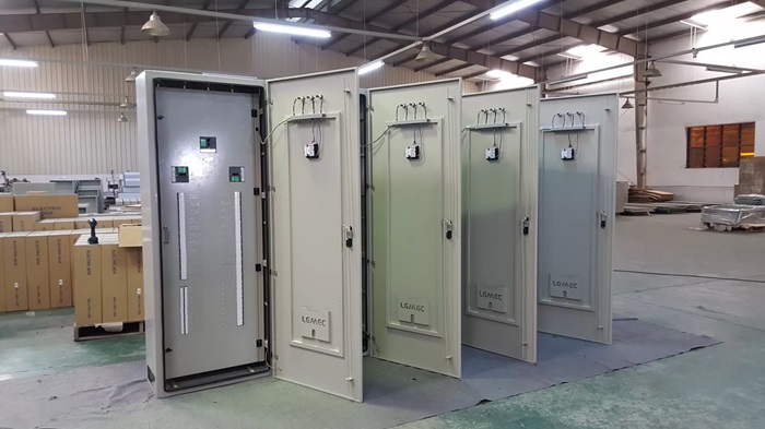 gia-cong-vo-tu-dien-1 gia công vỏ tủ điện
